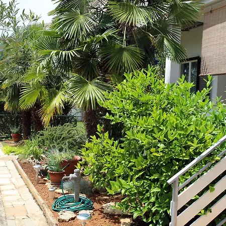 928a Apartament *